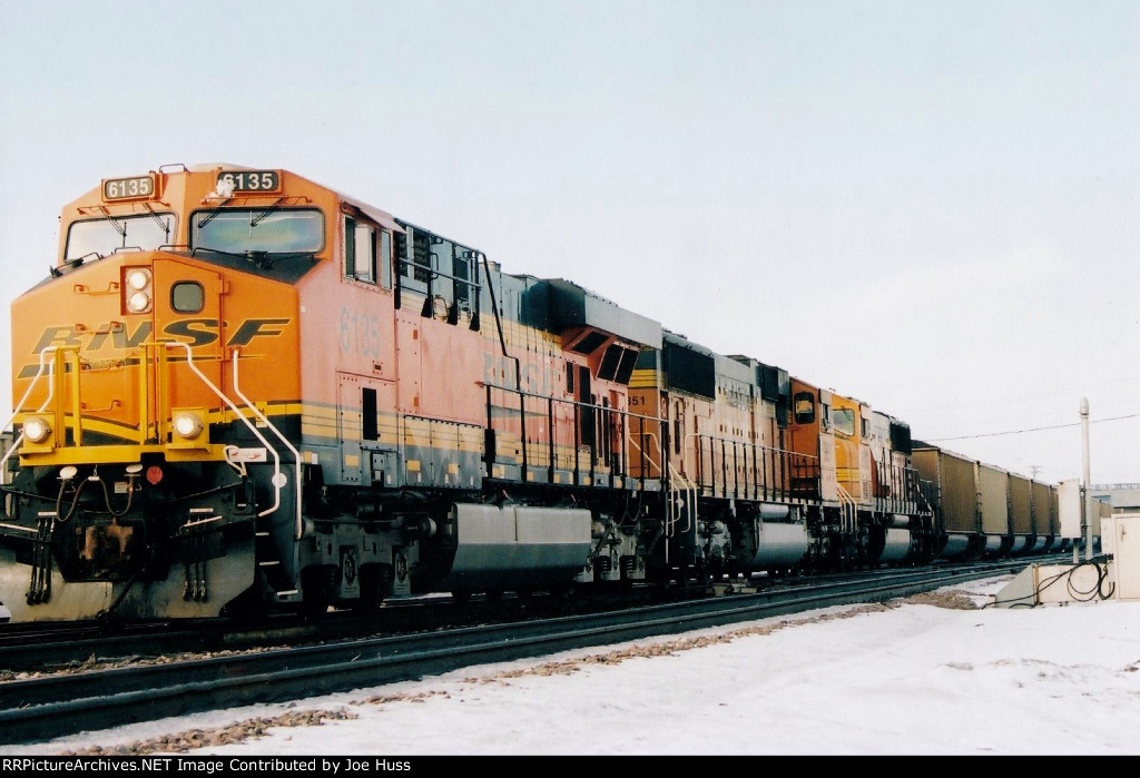 BNSF 6135 East